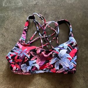 Lululemon energy sports bra